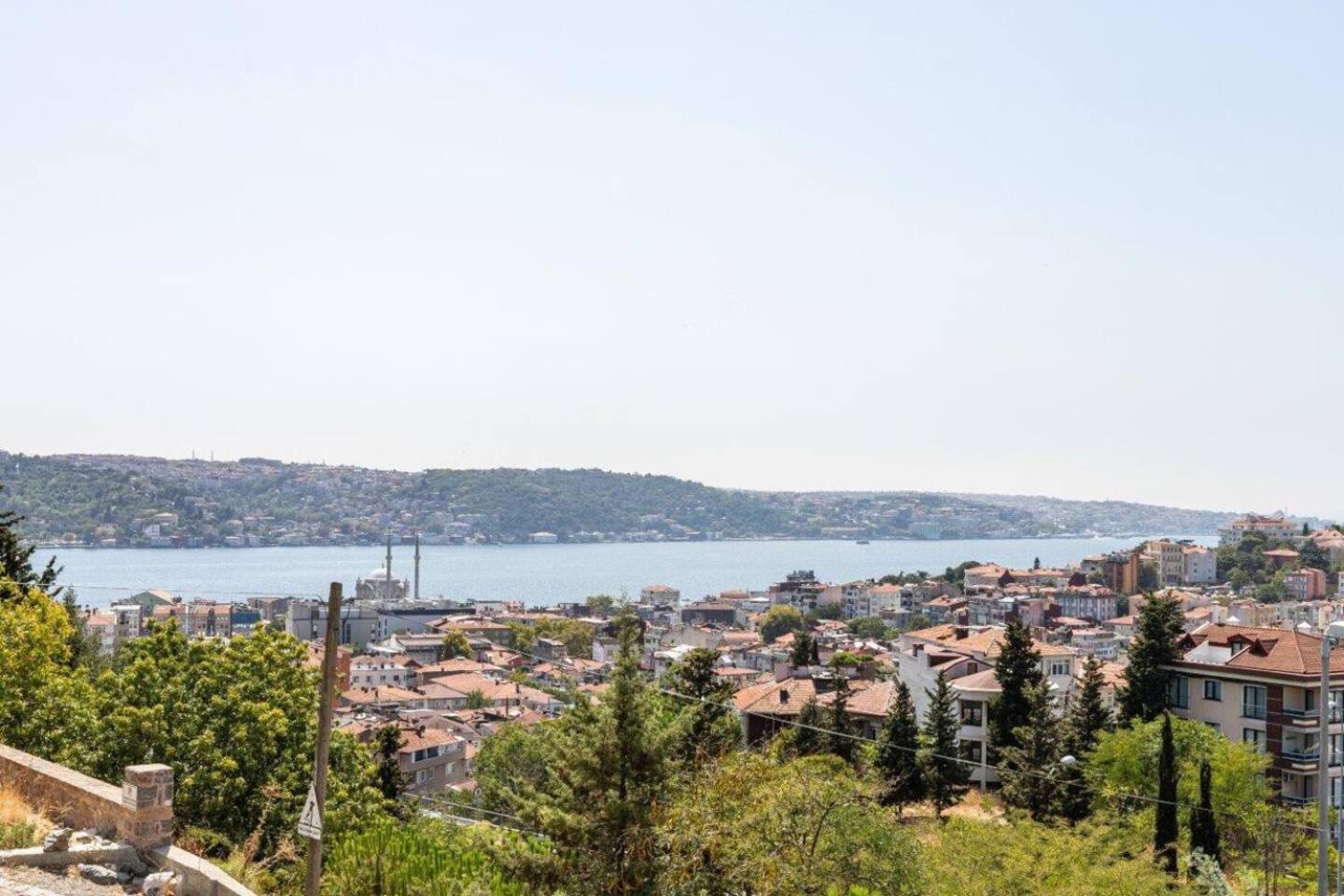 Daire Airy W Stunning Views Private Patio #362